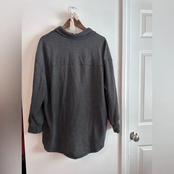 Terra & Sky Charcoal Button-Up Shacket - Picture 2 of 3